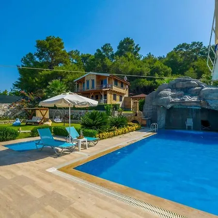 Lucky Kaydirakli Ve Selale Villa Fethiye