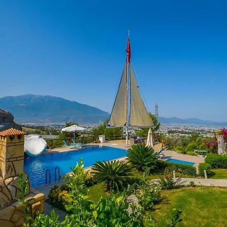 Villa Lucky Kaydirakli Ve Selale Fethiye