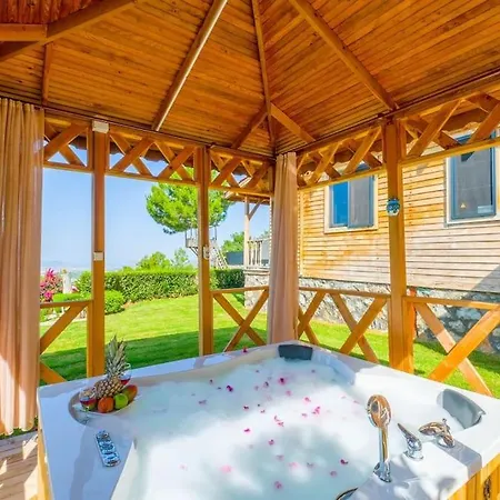 Lucky Kaydirakli Ve Selale Villa