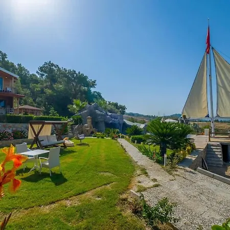 Lucky Kaydirakli Ve Selale Villa