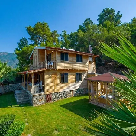 Villa Lucky Kaydirakli Ve Selale Fethiye