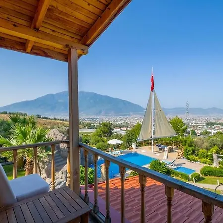Villa Lucky Kaydirakli Ve Selale Fethiye