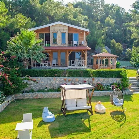 Lucky Kaydirakli Ve Selale Villa Fethiye