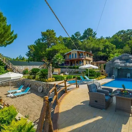Lucky Kaydirakli Ve Selale Villa