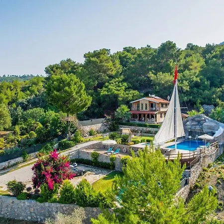 Lucky Kaydirakli Ve Selale 4*
